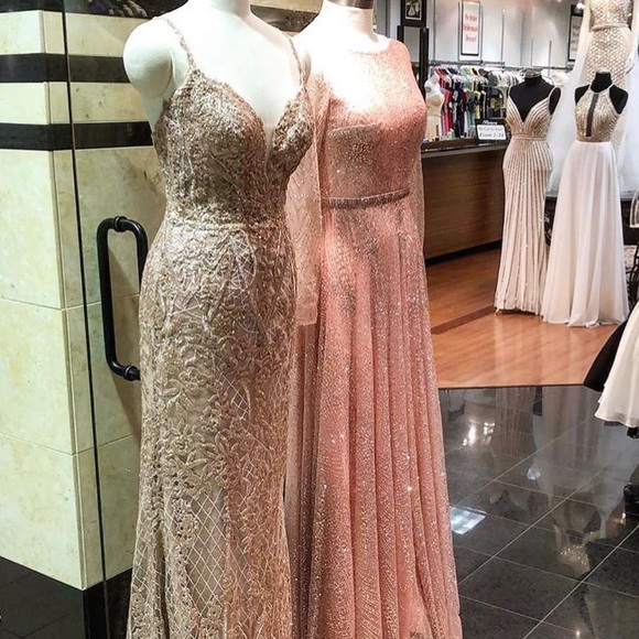 Prom dress - Picture 2 of 6